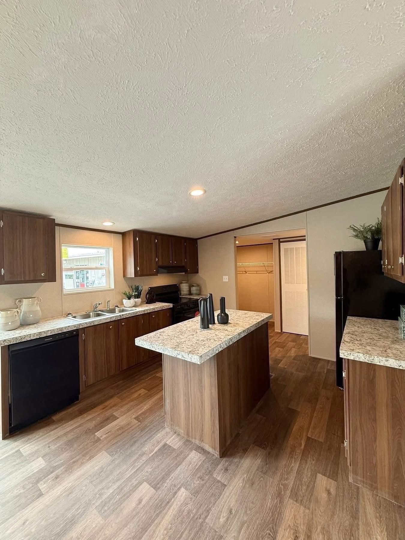 🔥 HUGE PRICE DROP – THE TOWNSEND 🔥 - Image 16