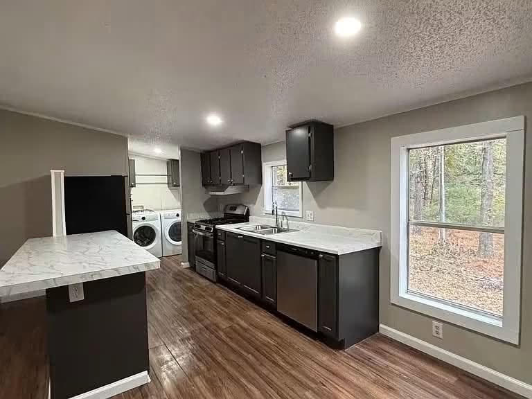 π₯ FAMILY HOME OPPORTUNITY! π₯ - Image 4
