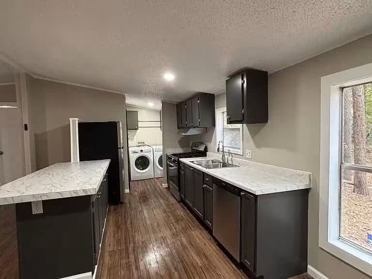 π₯ FAMILY HOME OPPORTUNITY! π₯ - Image 8