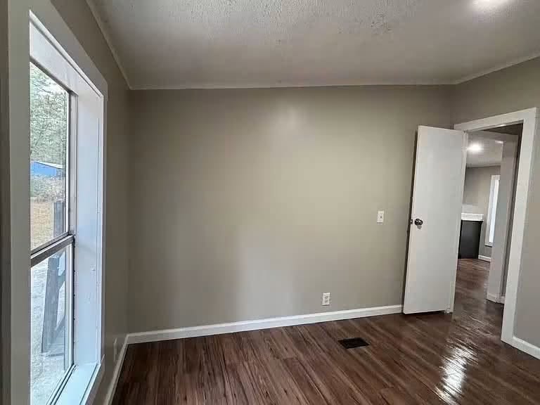 π₯ FAMILY HOME OPPORTUNITY! π₯ - Image 16